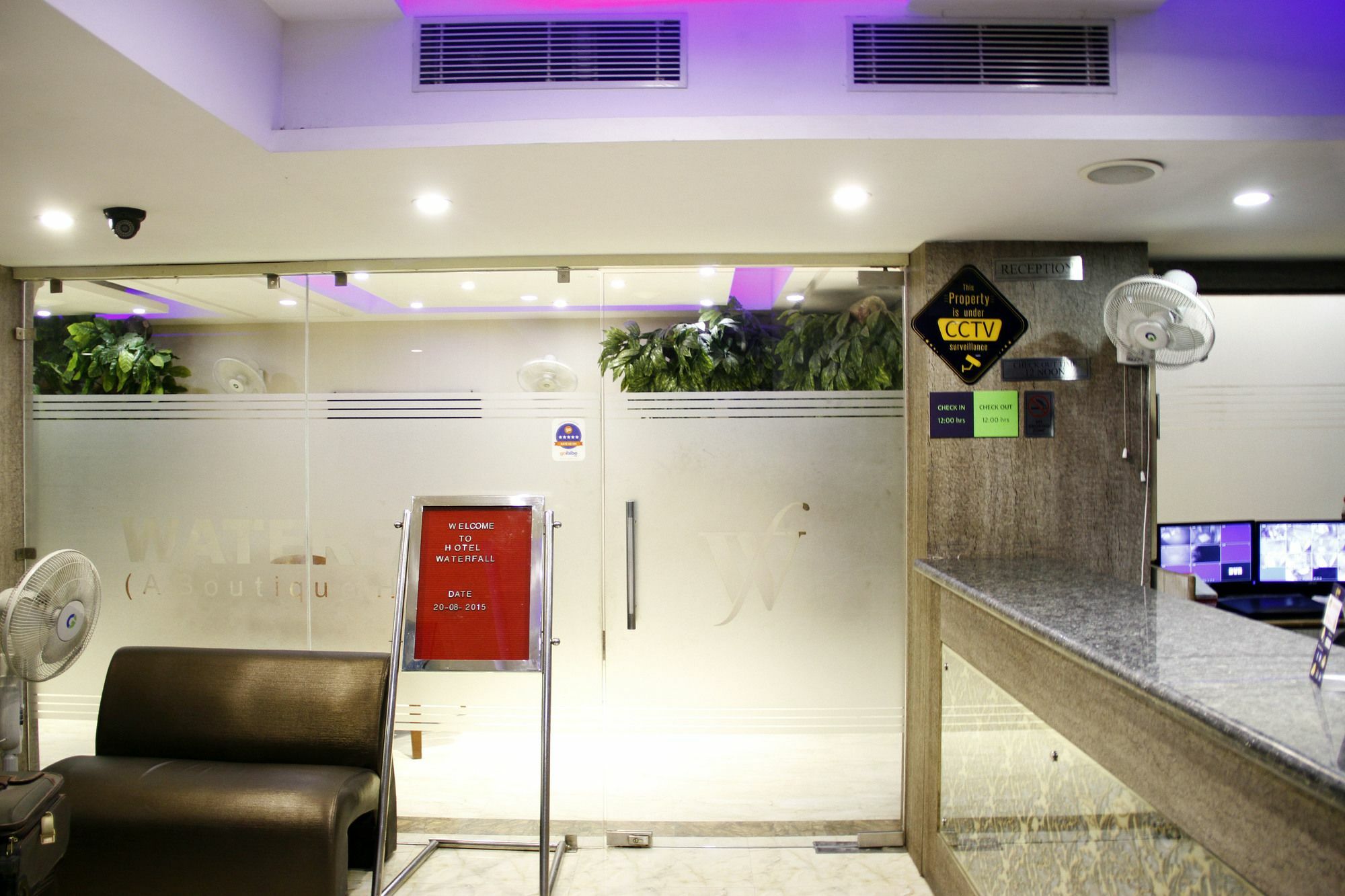 Hotel Waterfall Delhi  Eksteriør bilde